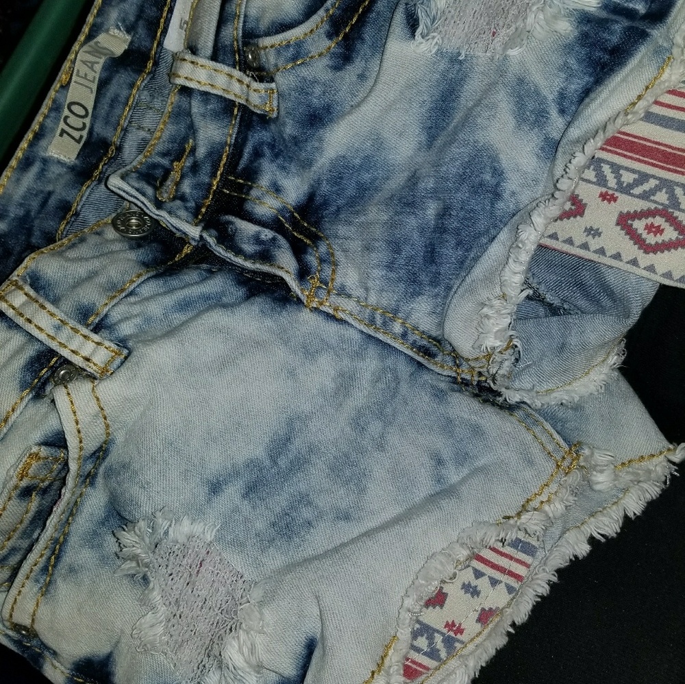 Super cute light jean shorts